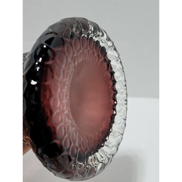 RARE VINTAGE ART GLASS OWL BIRD VASE PURPLE 14 1/4" Tall In Excellent Condition - Picture 7 of 12